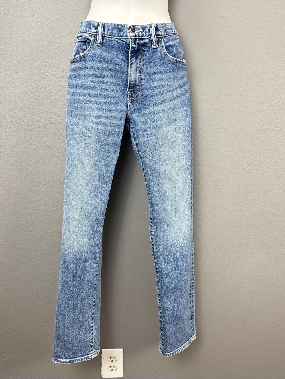 Todd Snyder Straight Leg Jeans Mens Sz 31X32 Light Blue 5-Pocket Classic Denim